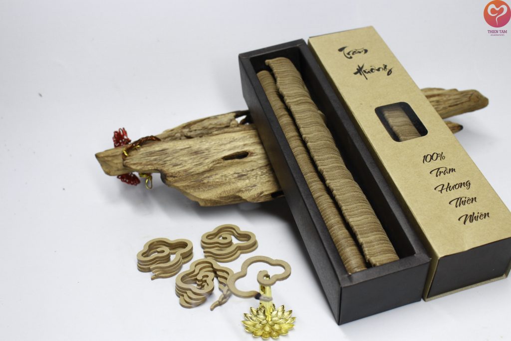 nhang trầm hương vân mây